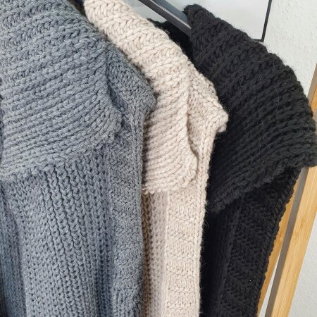 Warme lange Strickweste- One Size