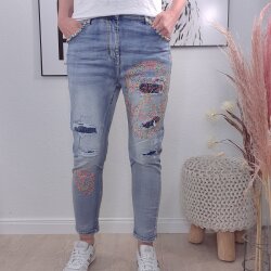 Destroyed Boyfriend Jeans SKULL- von S bis XL