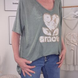 V- Neck Shirt AMOUR- One Size (4 Farben)
