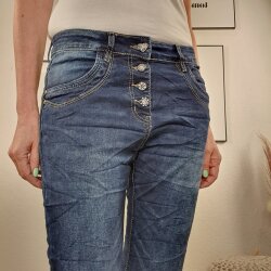 Jewelly Stretch Jeans mit Schmuck Knöpfen S