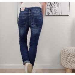 Jewelly Stretch Jeans mit dunklen Glitzer Kn&ouml;pfen