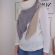 Dreifarbiger Kuschel Dreiecksschal Grau/Beige