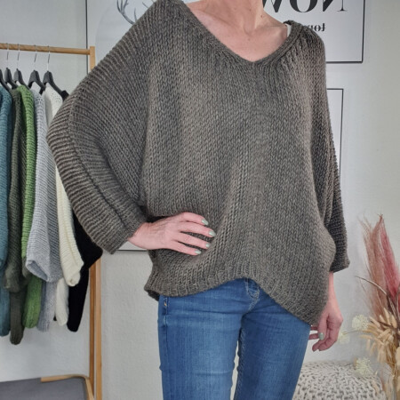 V-Neck Pulli BAT SLEEVES- One Size (9 Farben) Walnut