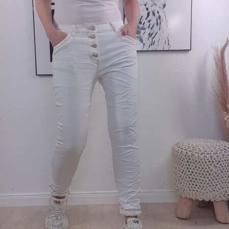 Jewelly Stretch Jeans| im Baggy Boyfriend Schnitt| Damen Hose mit dekorativer Knopfleiste| Perfekter Sitz L Wollwei&szlig;