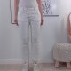 Jewelly Stretch Jeans| im Baggy Boyfriend Schnitt| Damen Hose mit dekorativer Knopfleiste| Perfekter Sitz L Wollwei&szlig;