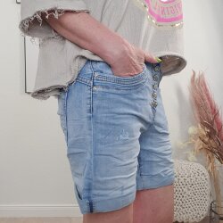 Karostar Damen Baggy Denim Stretch-Shorts Kurze Denim Jeans Hose Boyfriend |dekorative Schmuck Kn&ouml;pfe