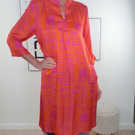 Schlupf Kleid Artwork mit Taschen- One Size