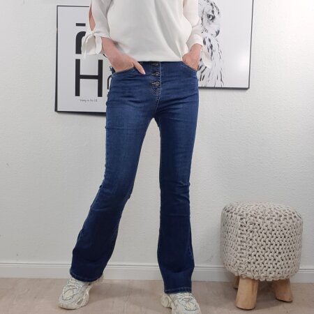 Flared leg Stretch Jeans