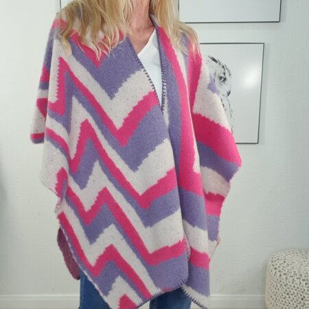 Strick Poncho- One Size