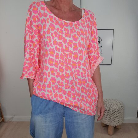Oversized Shirt Neon Leo- One Size
