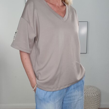 V- Neck Shirt so soft- One Size
