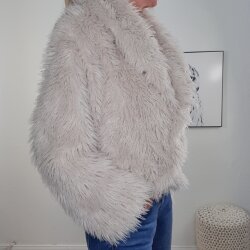 Kurze Jacke Flokati- One Size