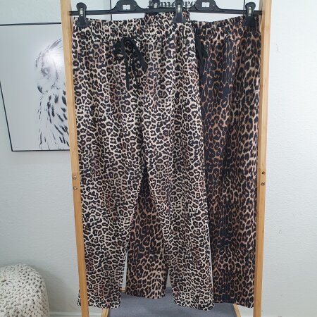 Straight leg Leo Hose- One Size