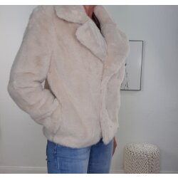 Kurze Fake Fur Jacke Plush