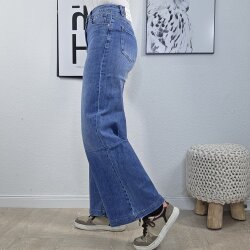 Jewelly flared wide Leg Jeans