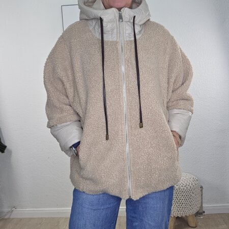 Teddy Jacke Hoodie- One Size