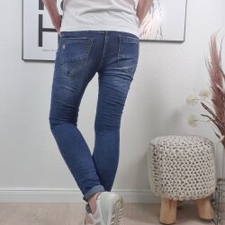Jewelly Stretch Jeans| im baggy boyfriend Schnitt| Damen Hose mit dekorativer Knopfleiste| perfekter Sitz cloudy dark denim XL