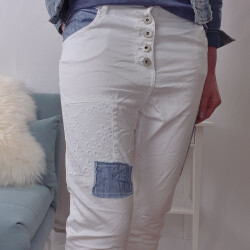 7/8 Sommerhose mit Patches und weißer Spitze