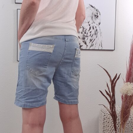 Coole Jeans Shorts mit Flicken und Spitze - Tim Collins - Stilvolle i